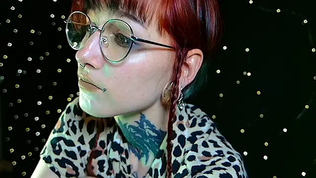 Littlespacemouse online show from December 24, 2024, 9:33 pm