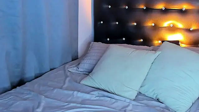 Snapshot of alicerizooo chatting on March 12, 2025, 12:20 am alicerizooo online show from March 12, 2025, 12:20 am