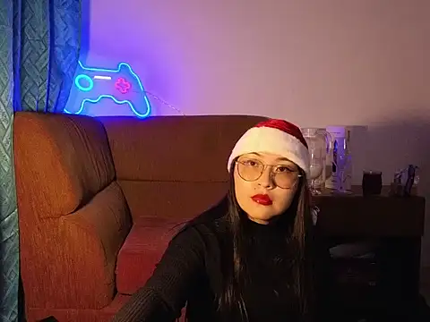Caroll Luna online show from December 6, 2024, 4:58 am