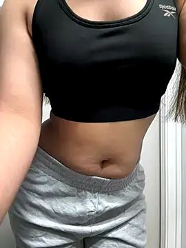 cuervocat online show from December 3, 2024, 6:49 pm