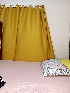 Ayrella02 online show from December 27, 2024, 3:37 pm