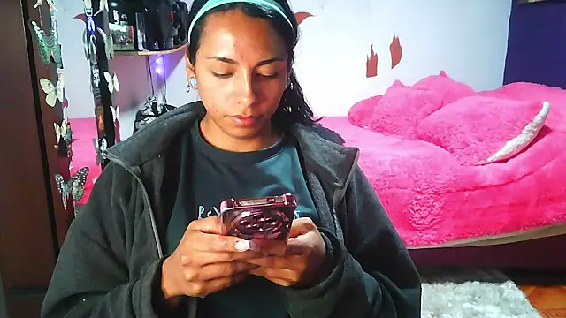 Snapshot of arlette_sweet01 chatting on March 25, 2026, 3:23 am arlette sweet01 online show from March 25, 2026, 3:23 am