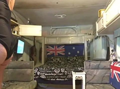 madaussiehere online show from July 15, 2026, 2:39 am