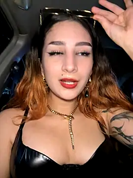 Snapshot of Mon_Cherry chatting on November 2, 2025, 1:30 am Mon Cherry online show from November 2, 2025, 1:30 am