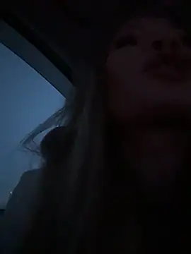 Snapshot of LavenderHot chatting on January 15, 2026, 2:05 am LavenderHot online show from January 15, 2026, 2:05 am