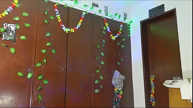  jessica rabbit online show from April 7, 2026, 9:59 pm