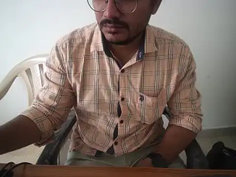 naughtymike0007 online show from October 29, 2025, 5:31 am