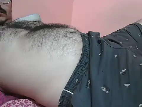 Snapshot of naughtymike0007 chatting on April 20, 2026, 5:16 pm naughtymike0007 online show from April 20, 2026, 5:16 pm
