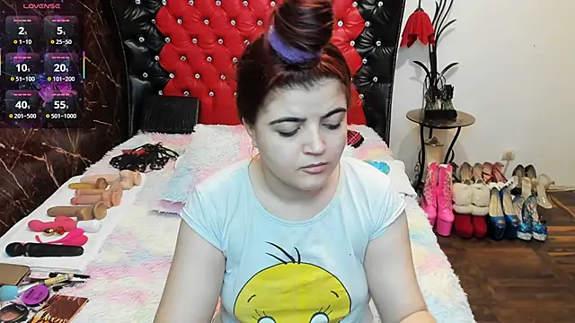 Snapshot of Anasunshine12 chatting on February 5, 2025, 3:45 am Anasunshine12 online show from February 5, 2025, 3:45 am