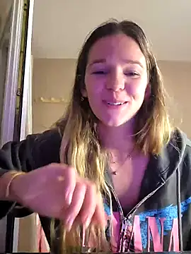 Snapshot of lucie_mehott chatting on October 3, 2025, 8:17 pm lucie mehott online show from October 3, 2025, 8:17 pm