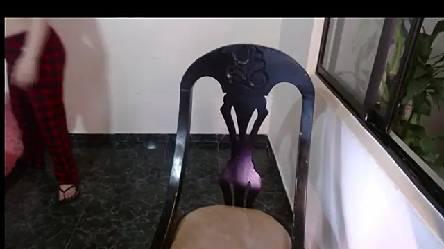 mailer parsonss online show from November 28, 2025, 5:37 pm