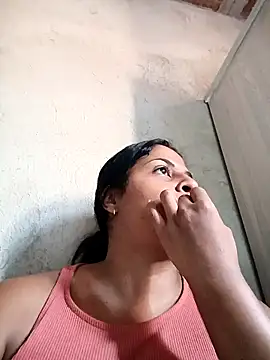 Giselabrunette25 online show from January 31, 2026, 8:18 pm