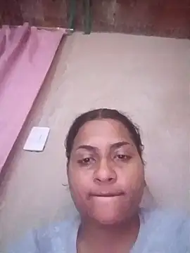 Giselabrunette25 online show from February 11, 2026, 10:15 pm