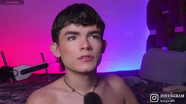 Snapshot of Angelo_018 chatting on November 8, 2025, 7:08 am Angelo 018 online show from November 8, 2025, 7:08 am