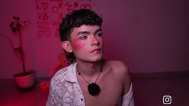 Snapshot of Angelo_018 chatting on February 15, 2026, 2:19 am Angelo 018 online show from February 15, 2026, 2:19 am