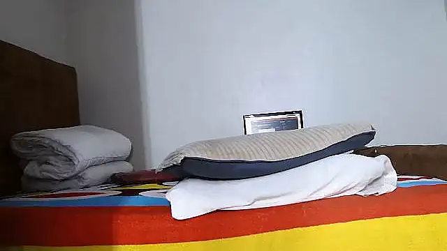 shoshortyy online show from October 8, 2025, 9:12 pm