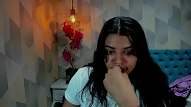 LindaBreeS online show from March 7, 2026, 4:59 pm