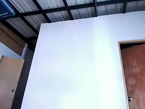 valeng doll online show from January 4, 2025, 2:14 pm