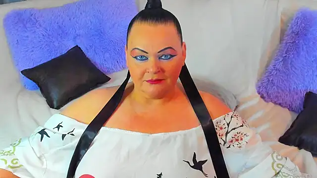 MilanaBiegert online show from January 8, 2025, 2:46 pm