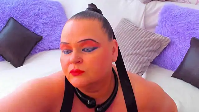 MilanaBiegert online show from February 17, 2025, 12:38 pm