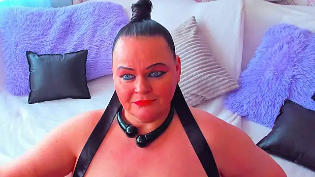 MilanaBiegert online show from March 7, 2025, 10:45 am