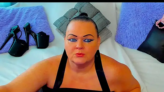 MilanaBiegert online show from November 21, 2025, 7:40 am