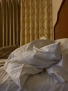 lolabun247 online show from February 5, 2025, 1:58 am