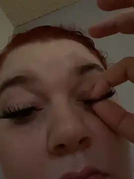 lolabun247 online show from February 26, 2025, 7:42 am