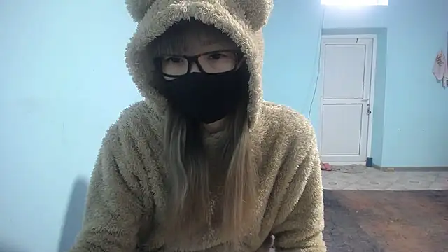 Snapshot of elllaaxx chatting on February 20, 2025, 3:12 am elllaaxx online show from February 20, 2025, 3:12 am