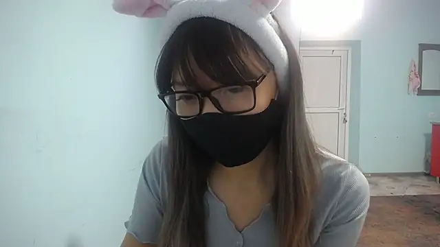 Snapshot of elllaaxx chatting on October 22, 2025, 4:13 am elllaaxx online show from October 22, 2025, 4:13 am