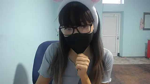 Snapshot of elllaaxx chatting on October 29, 2025, 3:31 am elllaaxx online show from October 29, 2025, 3:31 am