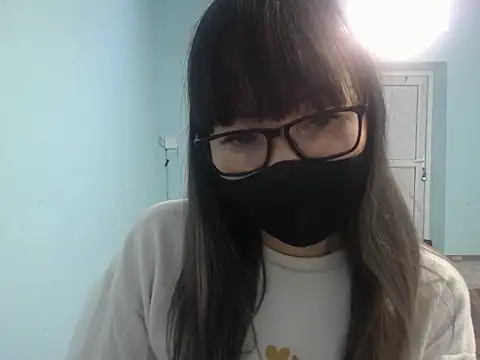 Snapshot of elllaaxx chatting on November 7, 2025, 4:12 am elllaaxx online show from November 7, 2025, 4:12 am