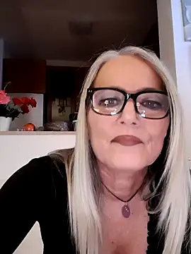 Snapshot of kikkastar chatting on December 17, 2024, 8:21 pm kikkastar online show from December 17, 2024, 8:21 pm