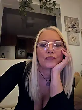 Snapshot of kikkastar chatting on February 11, 2025, 9:03 pm kikkastar online show from February 11, 2025, 9:03 pm