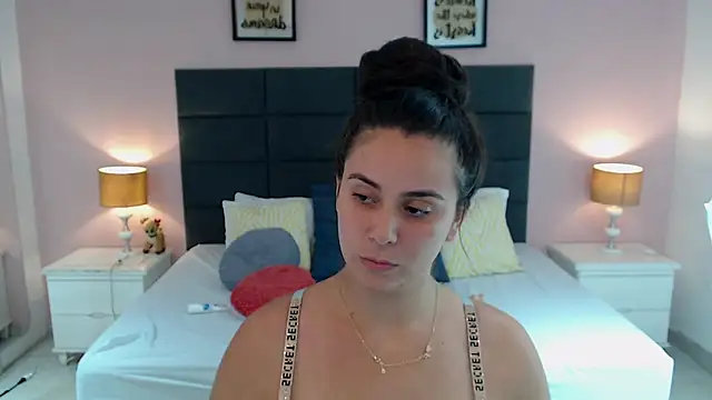 MadisonJenner online show from January 17, 2025, 5:19 pm