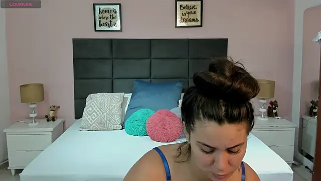 MadisonJenner online show from October 10, 2025, 10:47 am