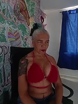 freyadevil333 online show from February 16, 2026, 5:09 pm