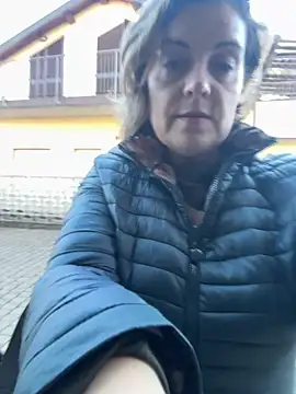 Snapshot of Sunbelxx chatting on October 26, 2025, 2:01 pm Sunbelxx online show from October 26, 2025, 2:01 pm