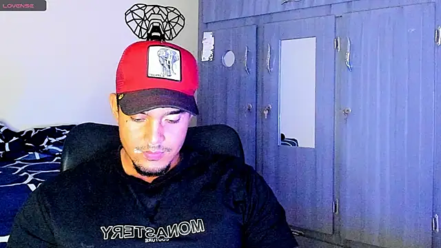 Big furry bear13 online show from February 1, 2025, 9:43 am