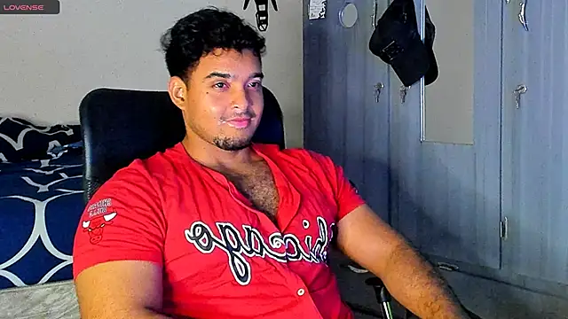 Big furry bear13 online show from March 6, 2025, 5:35 am