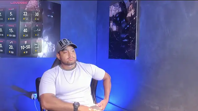 Big furry bear13 online show from September 25, 2025, 5:55 am