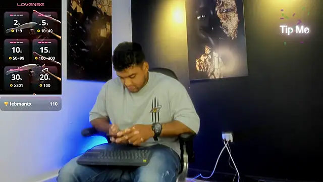 Big furry bear13 online show from October 12, 2025, 10:58 am