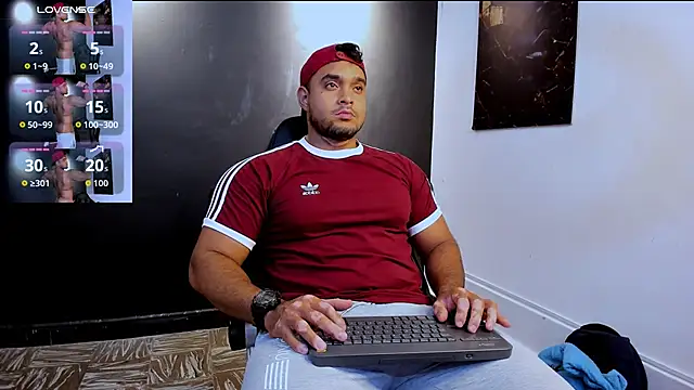 Big furry bear13 online show from March 31, 2026, 6:47 am