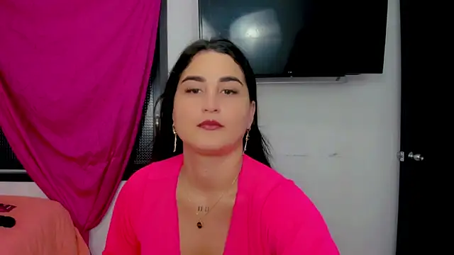 sunshine uwu22 online show from December 17, 2024, 7:37 pm