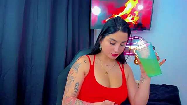 sunshine uwu22 online show from April 10, 2026, 6:23 pm