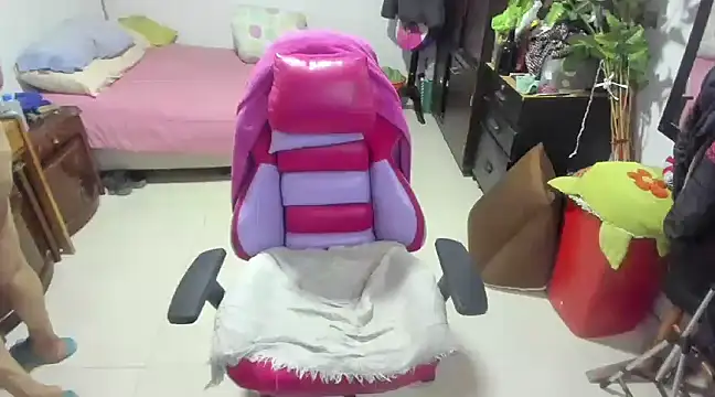 Snapshot of Mrs_mommy_ chatting on January 17, 2025, 7:49 pm Mrs mommy online show from January 17, 2025, 7:49 pm