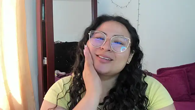 jessica hot 28 online show from October 15, 2025, 4:51 pm