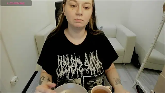 AlisaBacker online show from January 16, 2025, 6:56 am