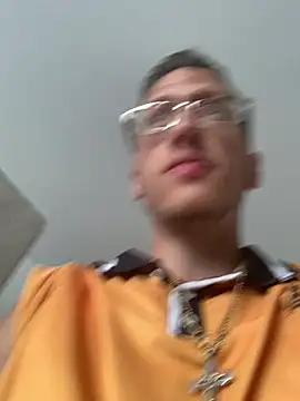 Snapshot of SOYMRX chatting on January 19, 2025, 10:39 pm SOYMRX online show from January 19, 2025, 10:39 pm