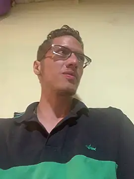 Snapshot of SOYMRX chatting on February 16, 2025, 2:53 am SOYMRX online show from February 16, 2025, 2:53 am